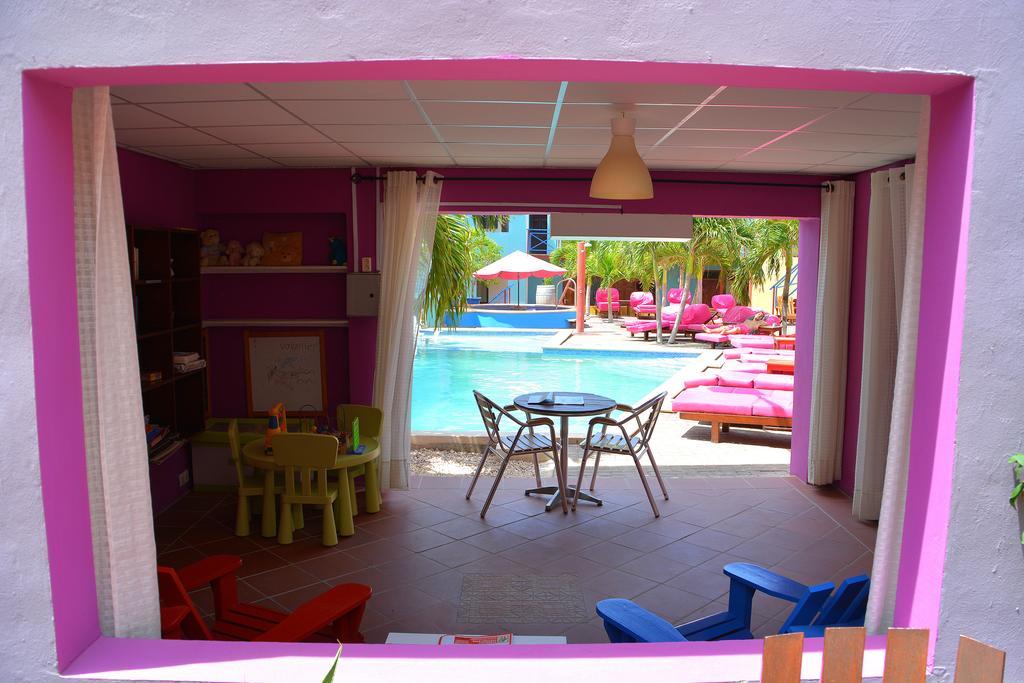 The Ritz Hostel Willemstad Exterior foto