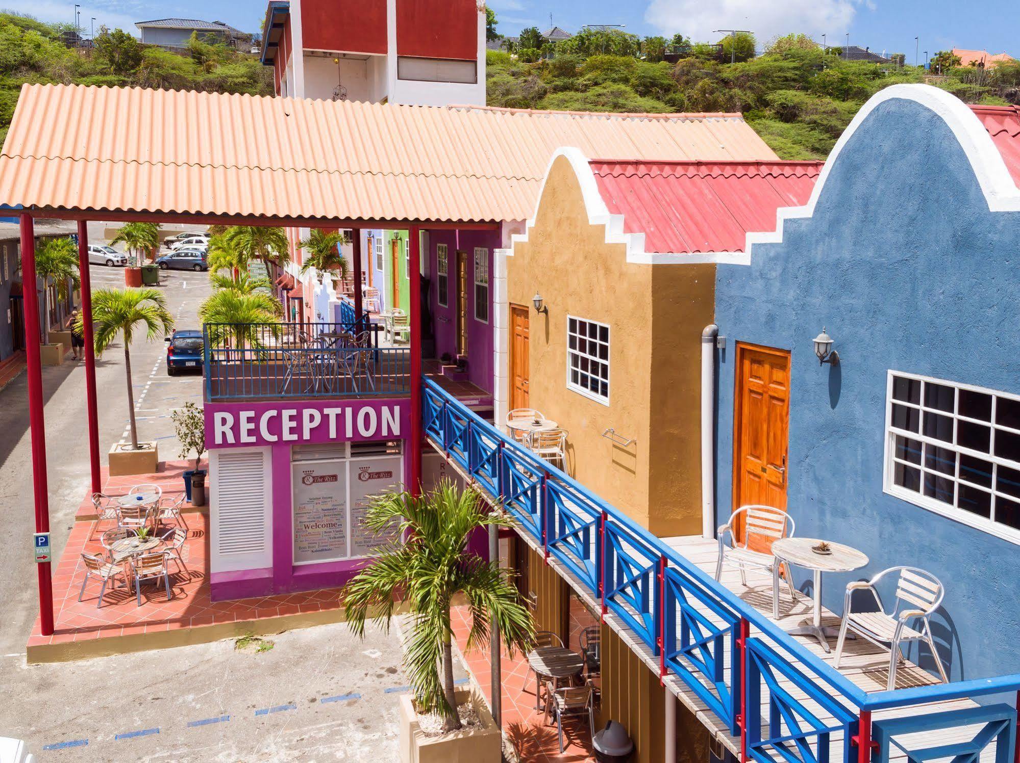 The Ritz Hostel Willemstad Exterior foto