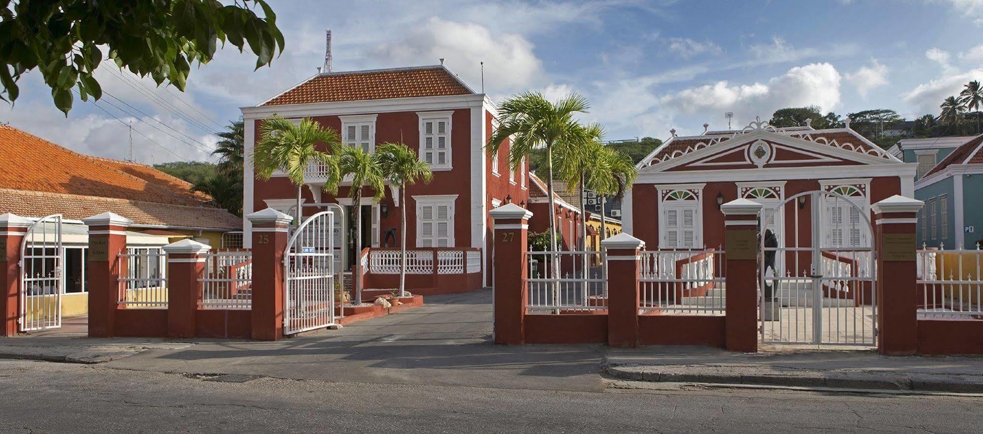 The Ritz Hostel Willemstad Exterior foto