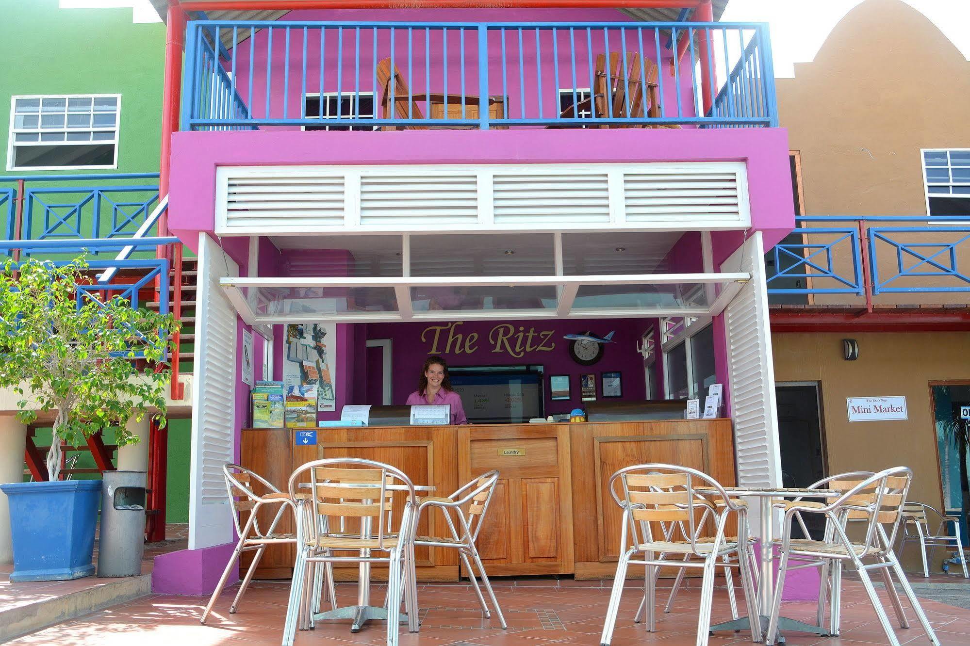The Ritz Hostel Willemstad Exterior foto