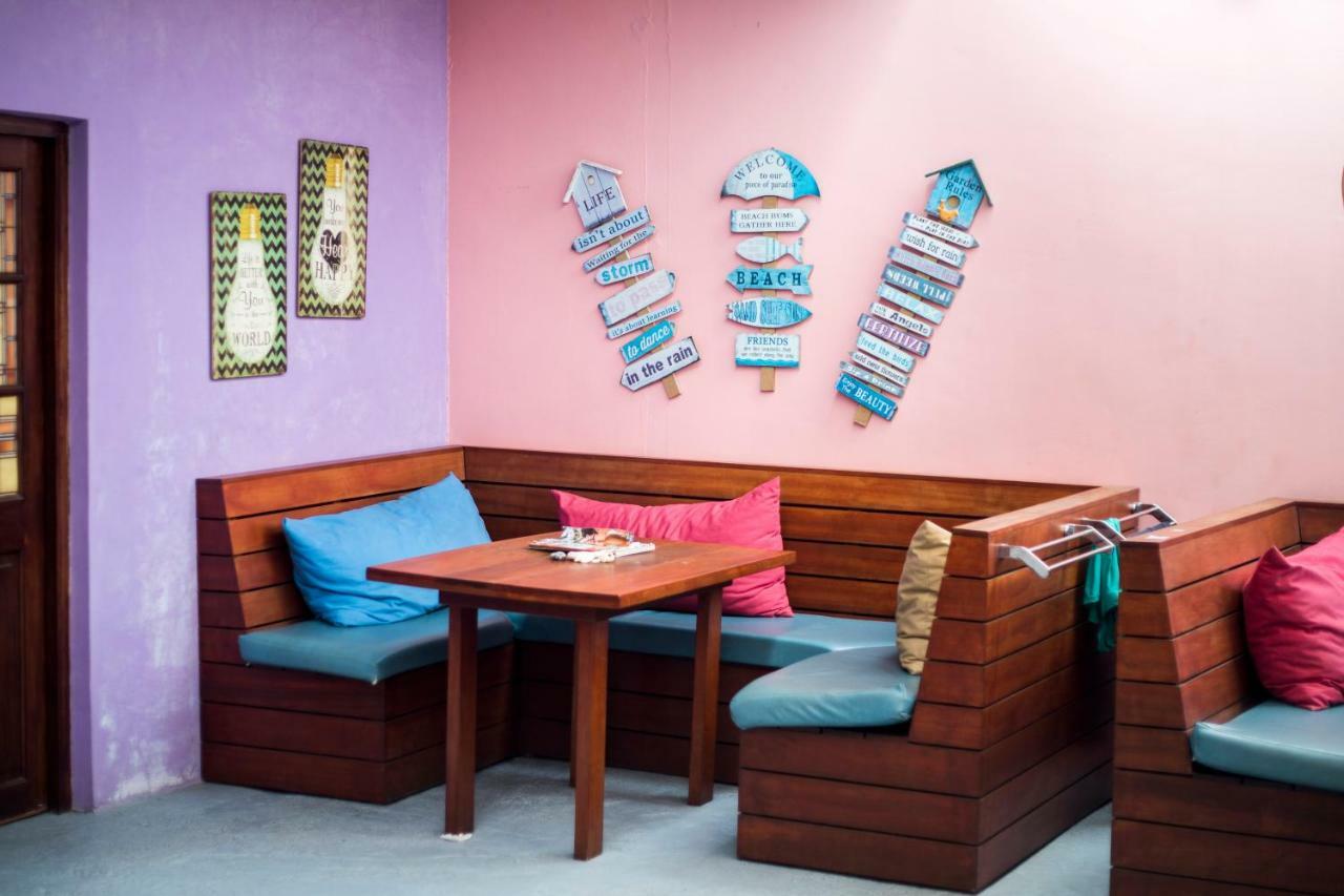The Ritz Hostel Willemstad Exterior foto